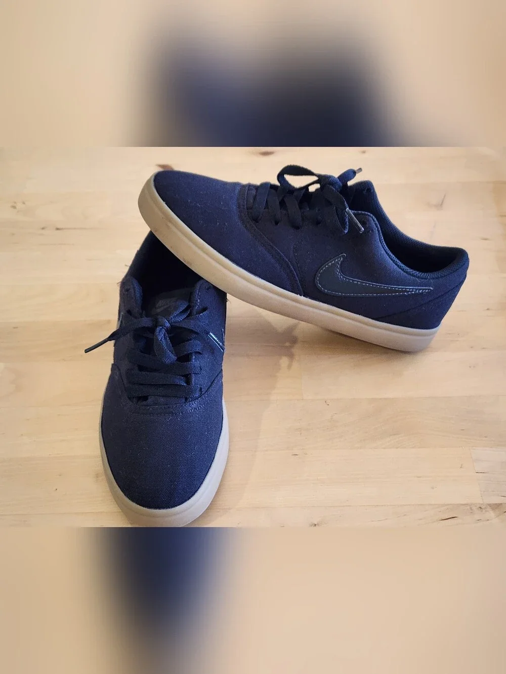 NIKE | SB Check Solarsoft Canvas Sneakers | Black | US Womens 8.5/EU 39